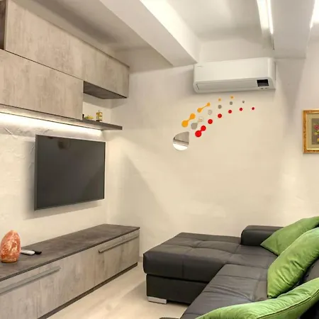 Apartment Viola's *